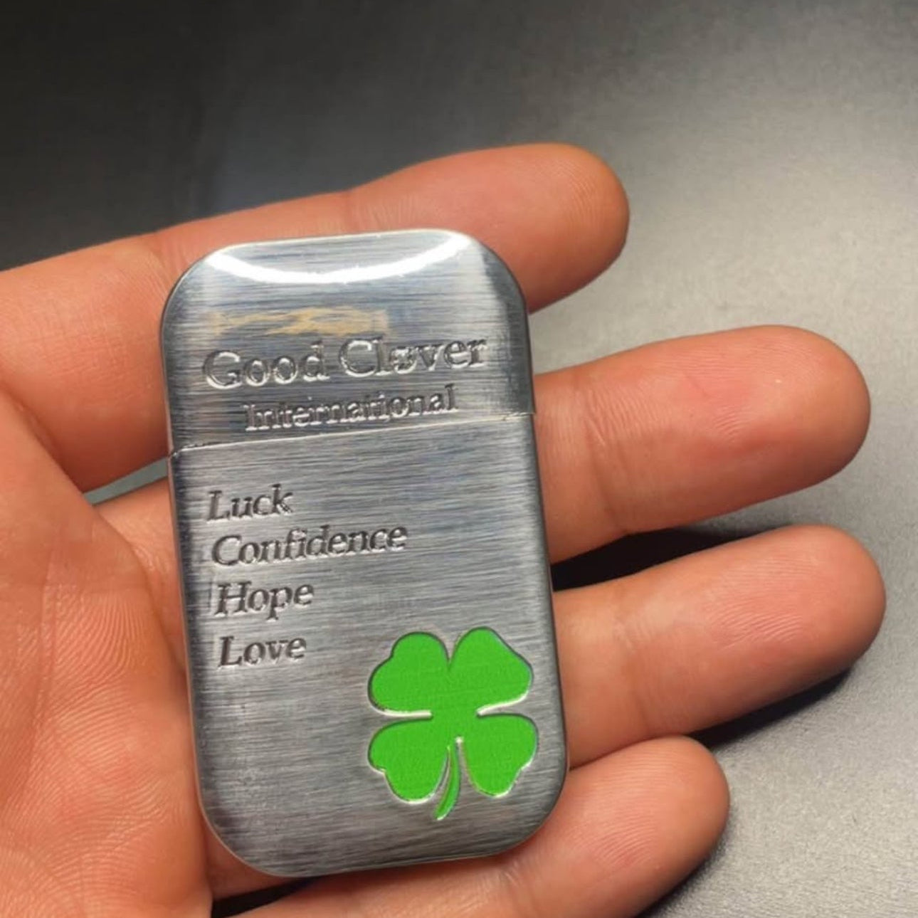 Clover Lighter