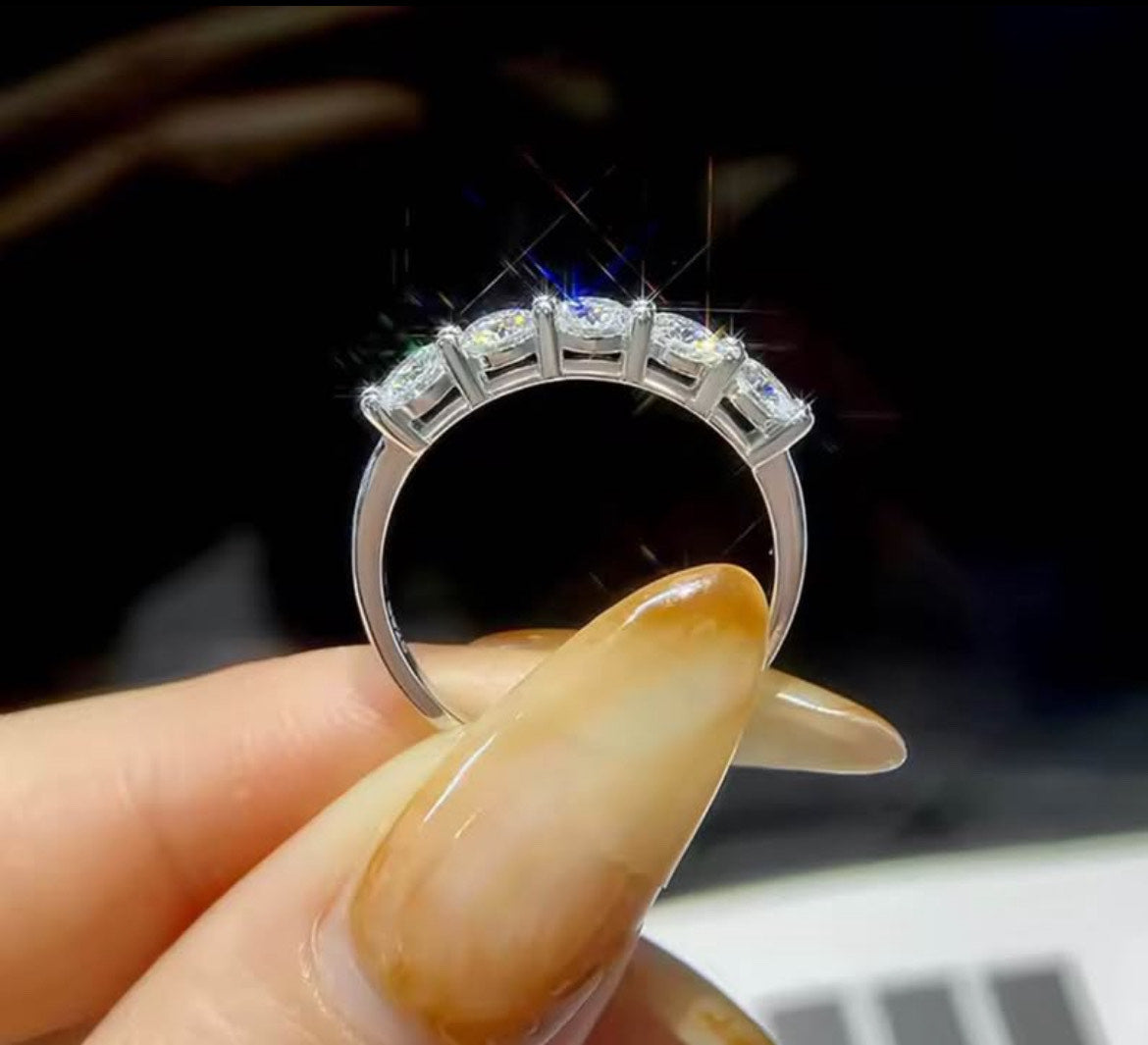 Sliver Moissanite Ring